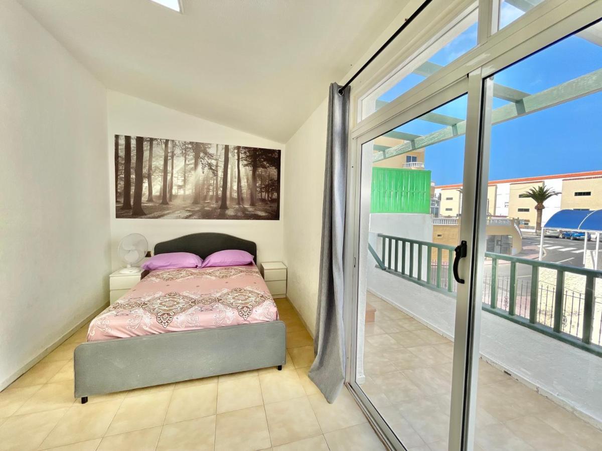 Relax Beach House Puerto de Santiago  Buitenkant foto
