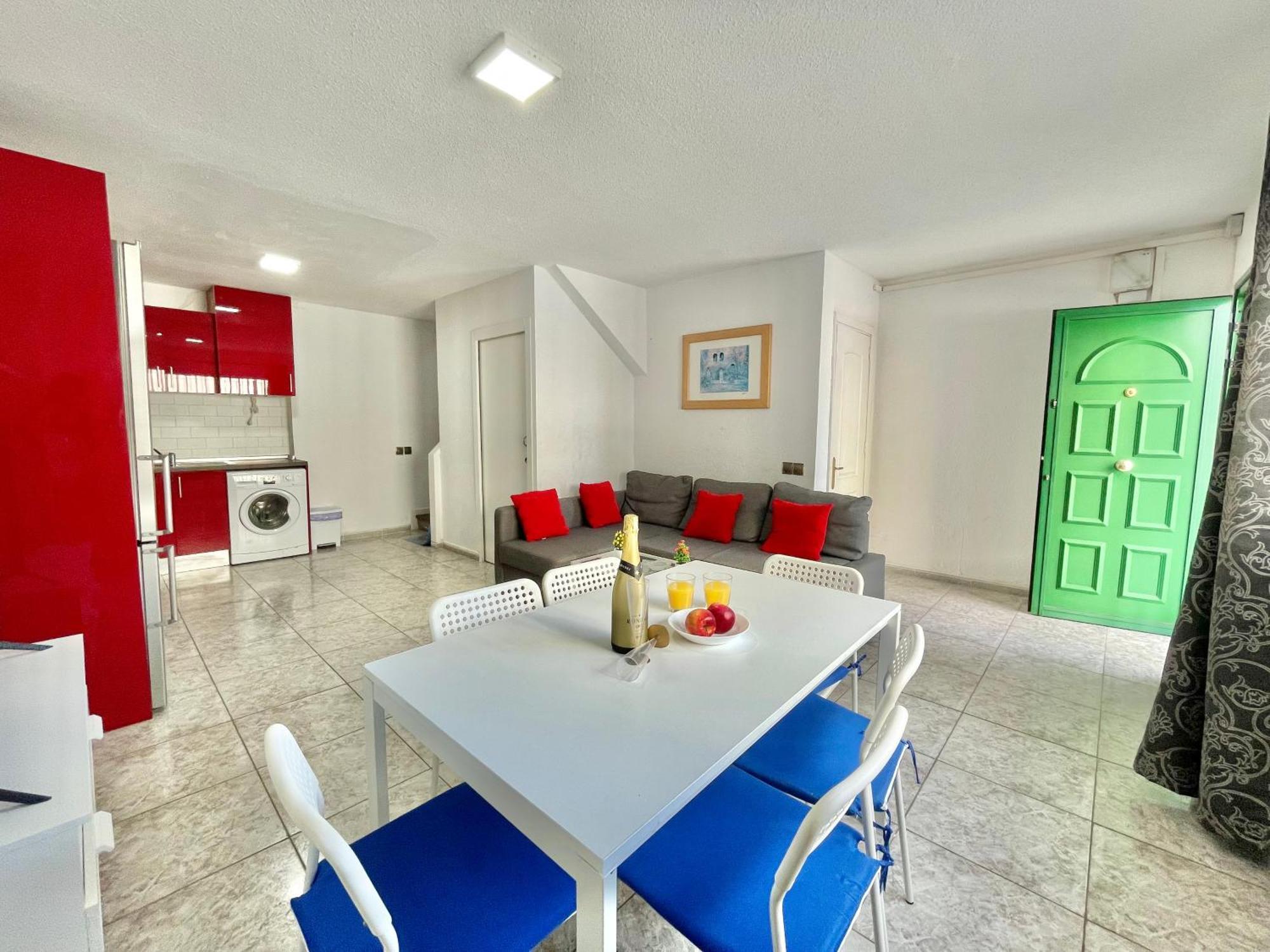 Relax Beach House Puerto de Santiago  Buitenkant foto